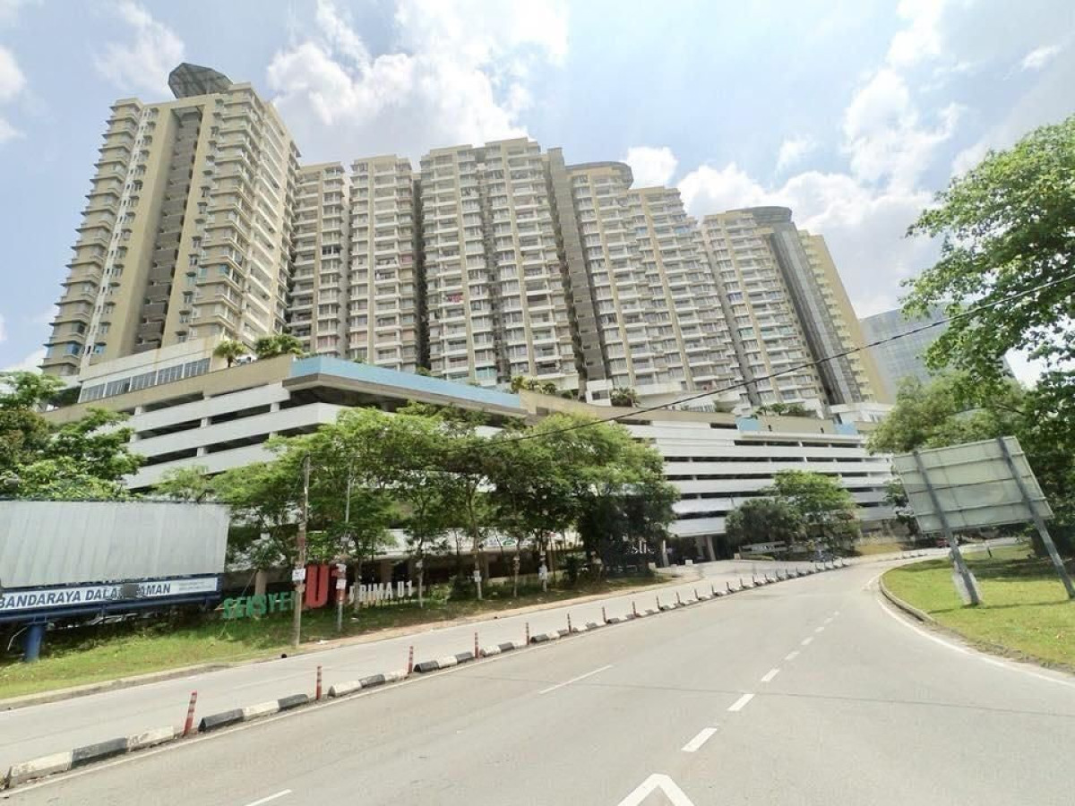 PRIMA U1 CONDOMINIUM