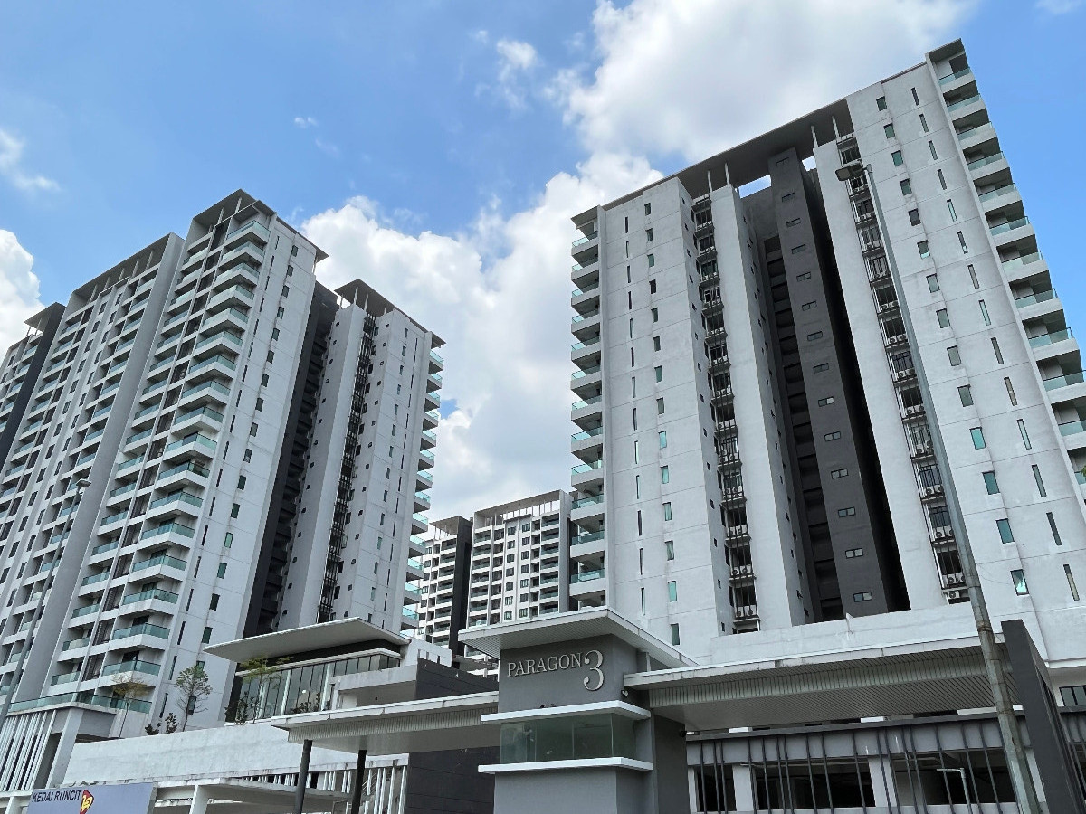 PARAGON 3 CONDOMINIUM (TOWER 2)