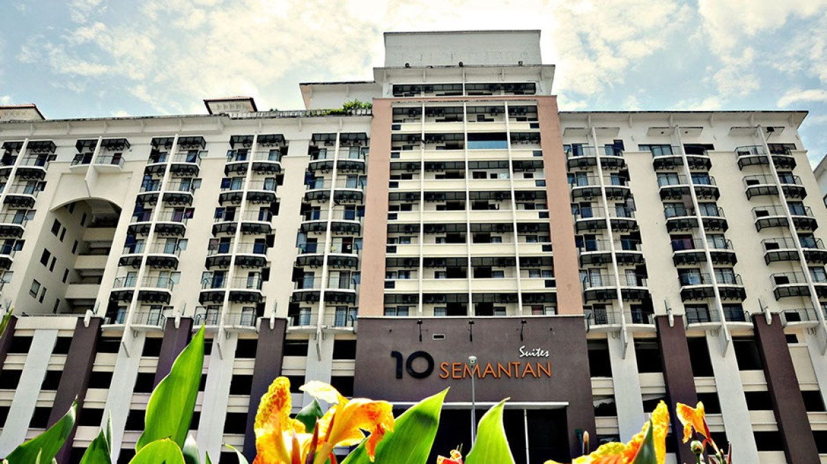 10 SEMANTAN SUITES (OUTDOOR)