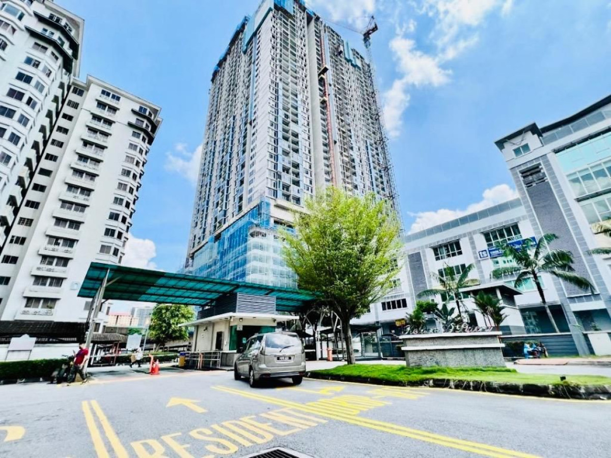 KELANA D'PUTERA CONDOMINIUM