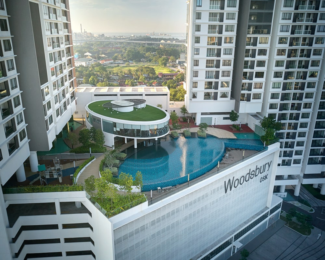 WOODSBURY SUITES
