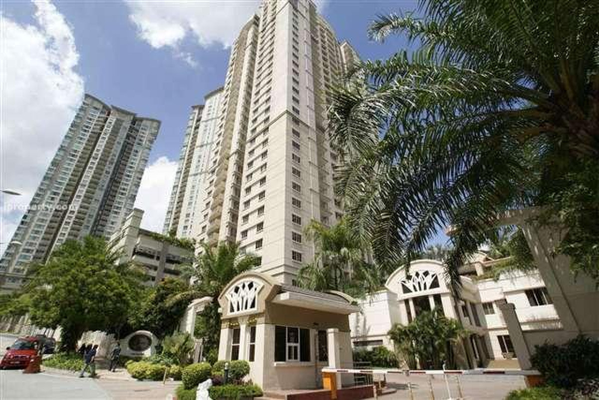 KIARAMAS SUTERA CONDO