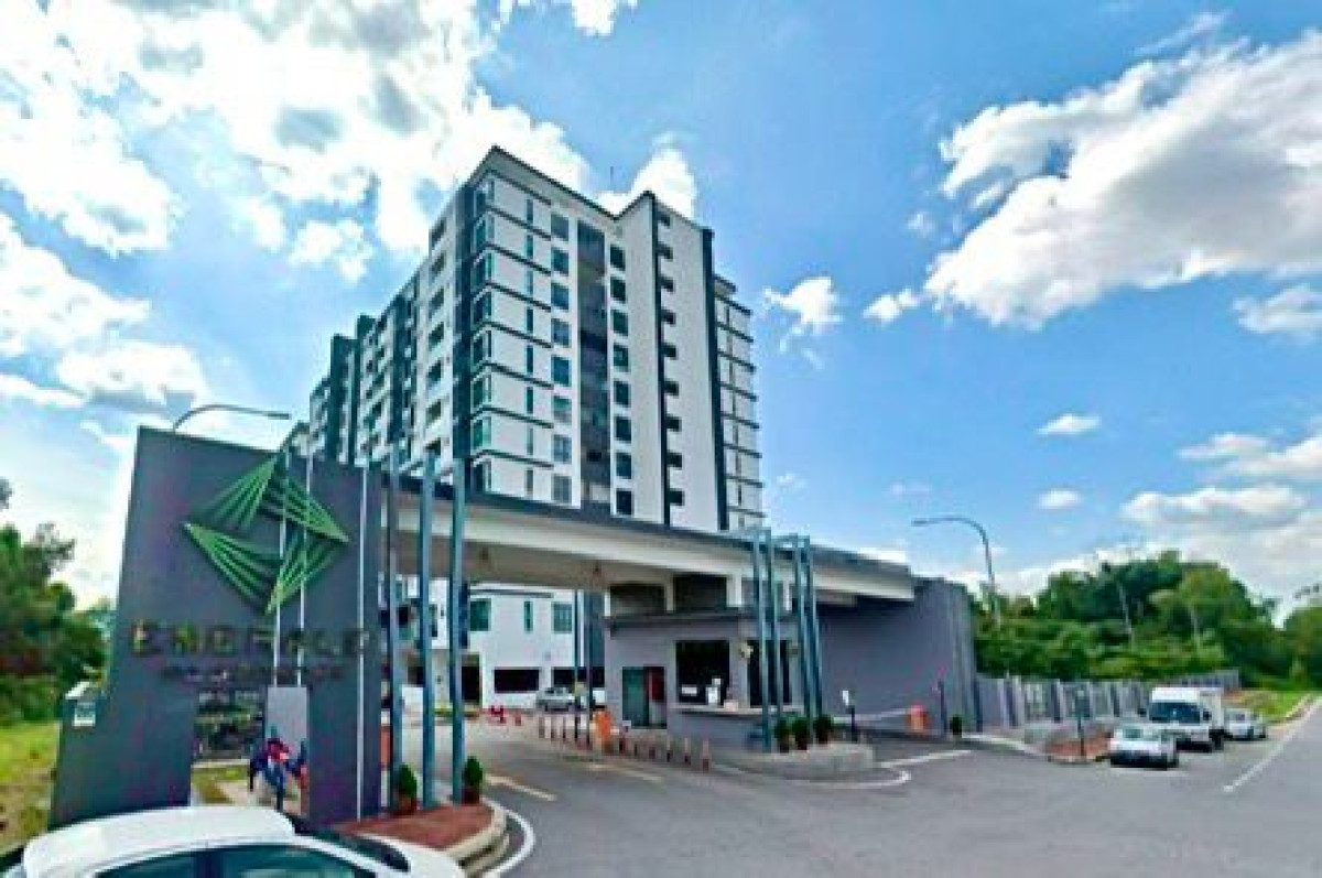 EMERALD RESIDENCES