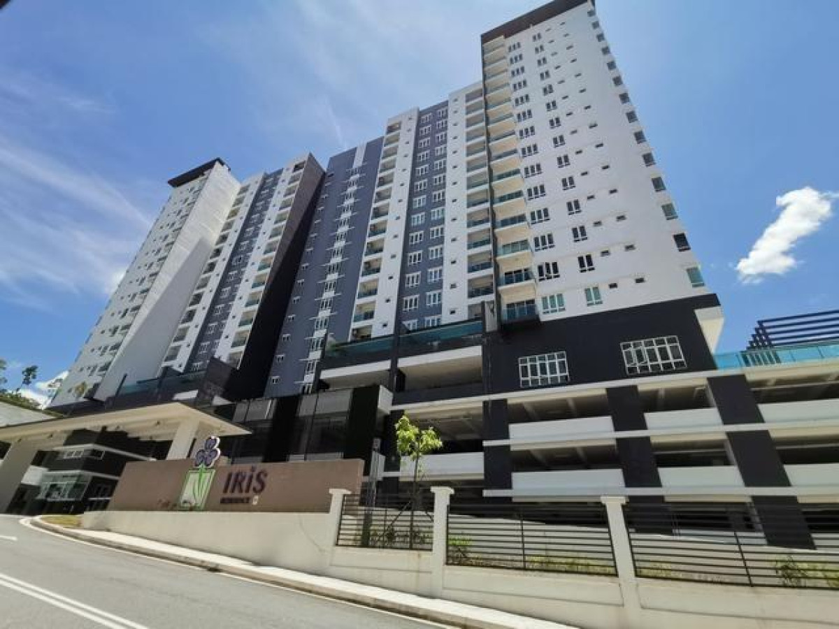 IRIS RESIDENCES
