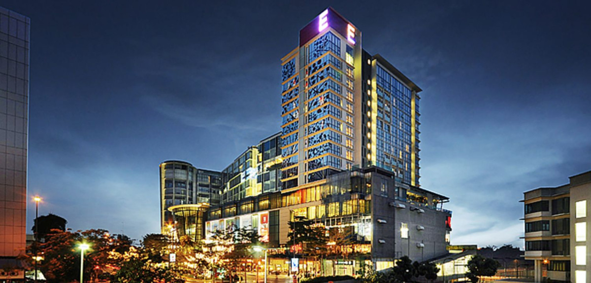 NU EMPIRE SHOPPING GALLERY