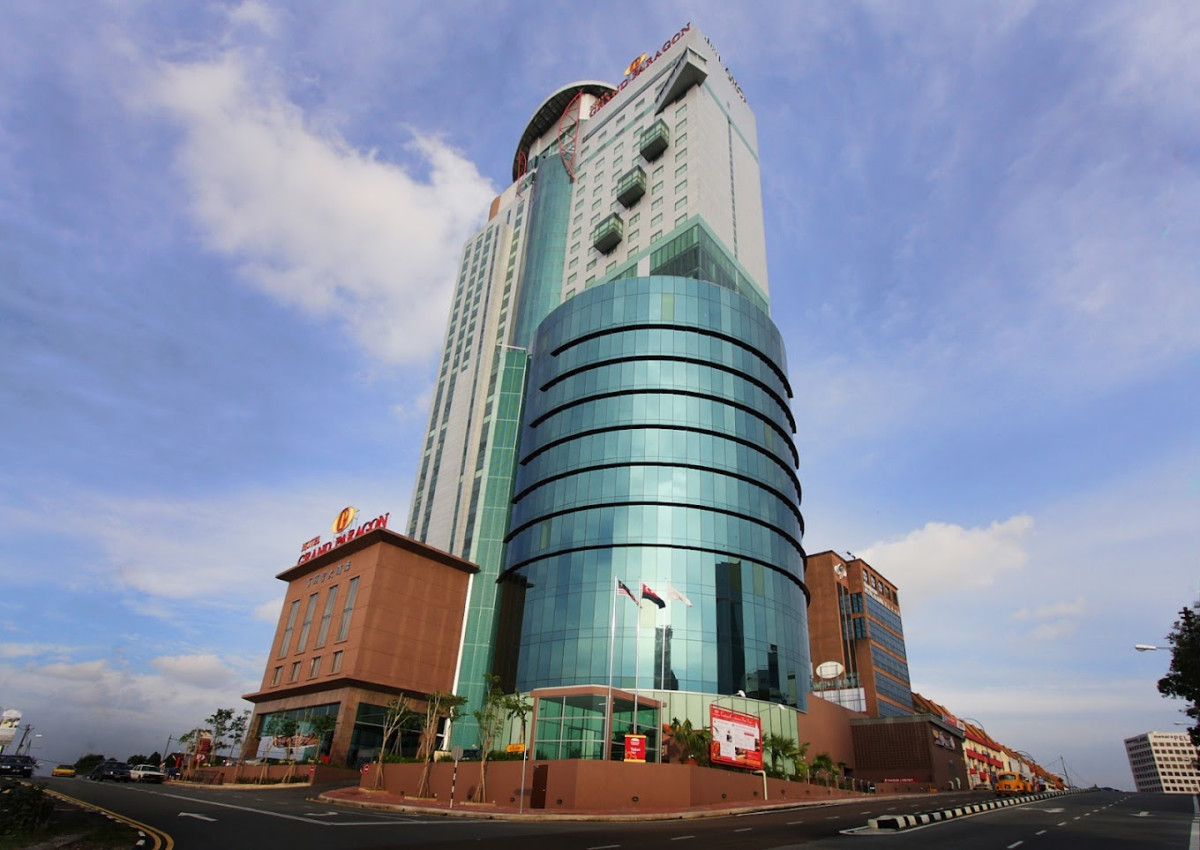 GRAND PARAGON HOTEL