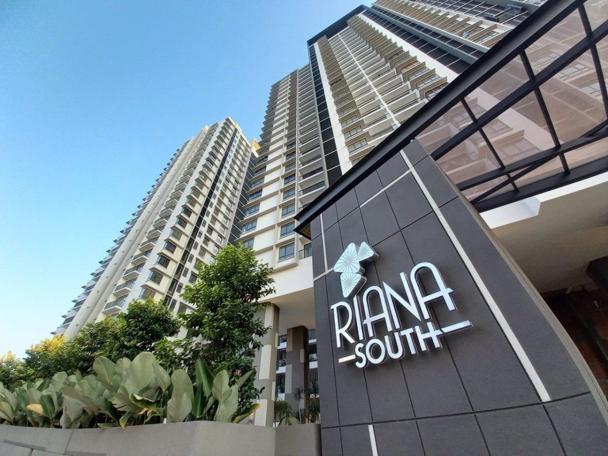 RIANA SOUTH CONDOMINIUM