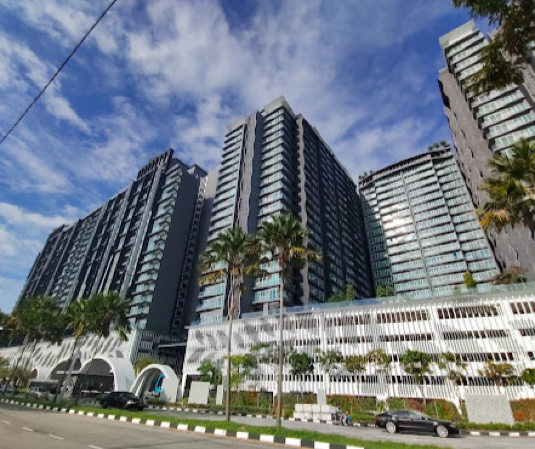 QUAY WEST RESIDENCE