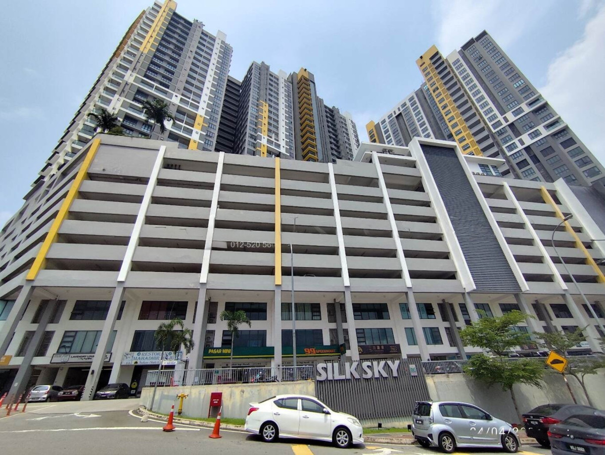 SILK SKY SERVICED APARTMENT