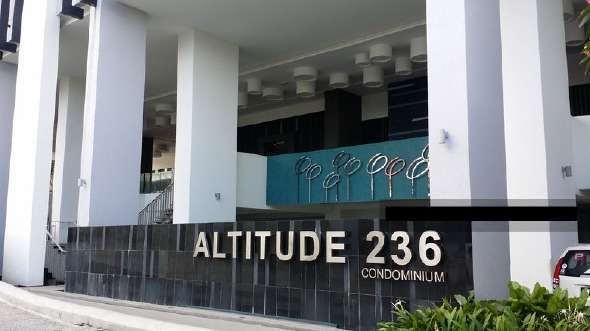 ALTITUDE 236