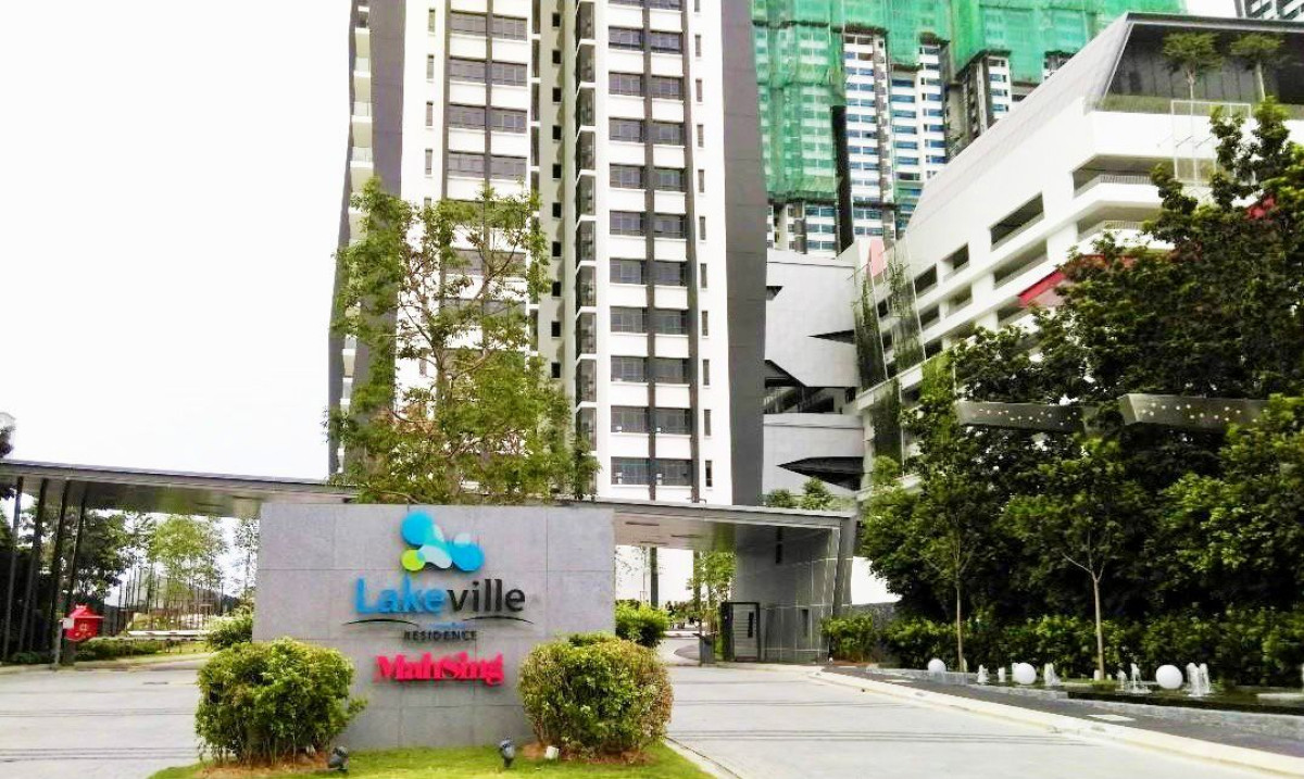 LAKEVILLE RESIDENCE TAMAN WAHYU
